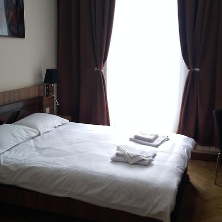 Hotel Nice Tiflis Exterior foto