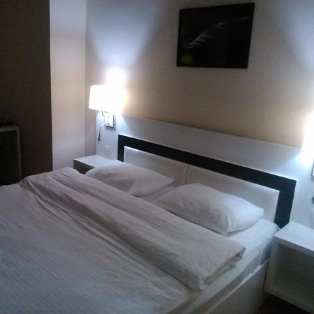 Hotel Nice Tiflis Exterior foto