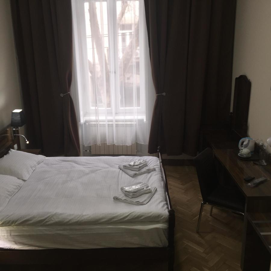 Hotel Nice Tiflis Exterior foto