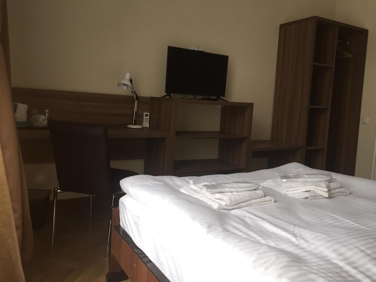Hotel Nice Tiflis Exterior foto