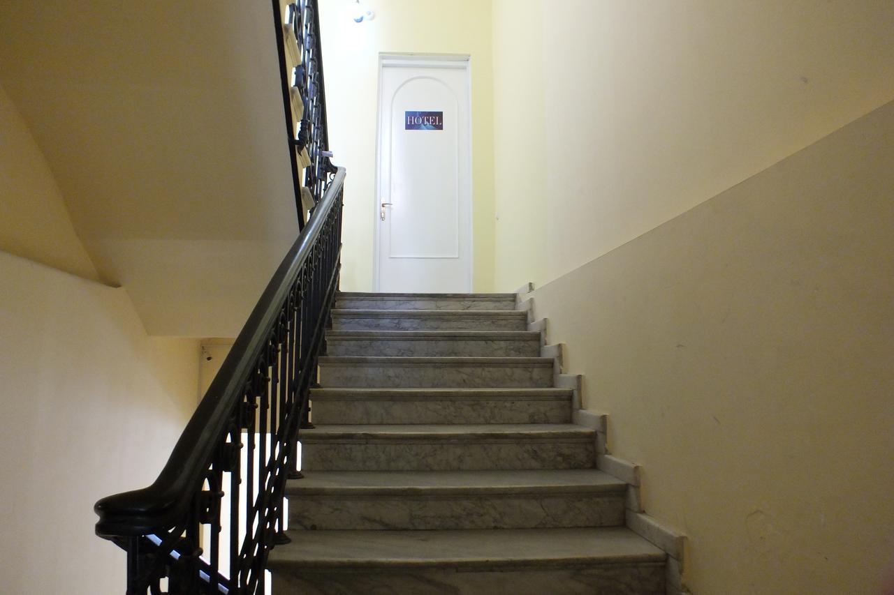 Hotel Nice Tiflis Exterior foto